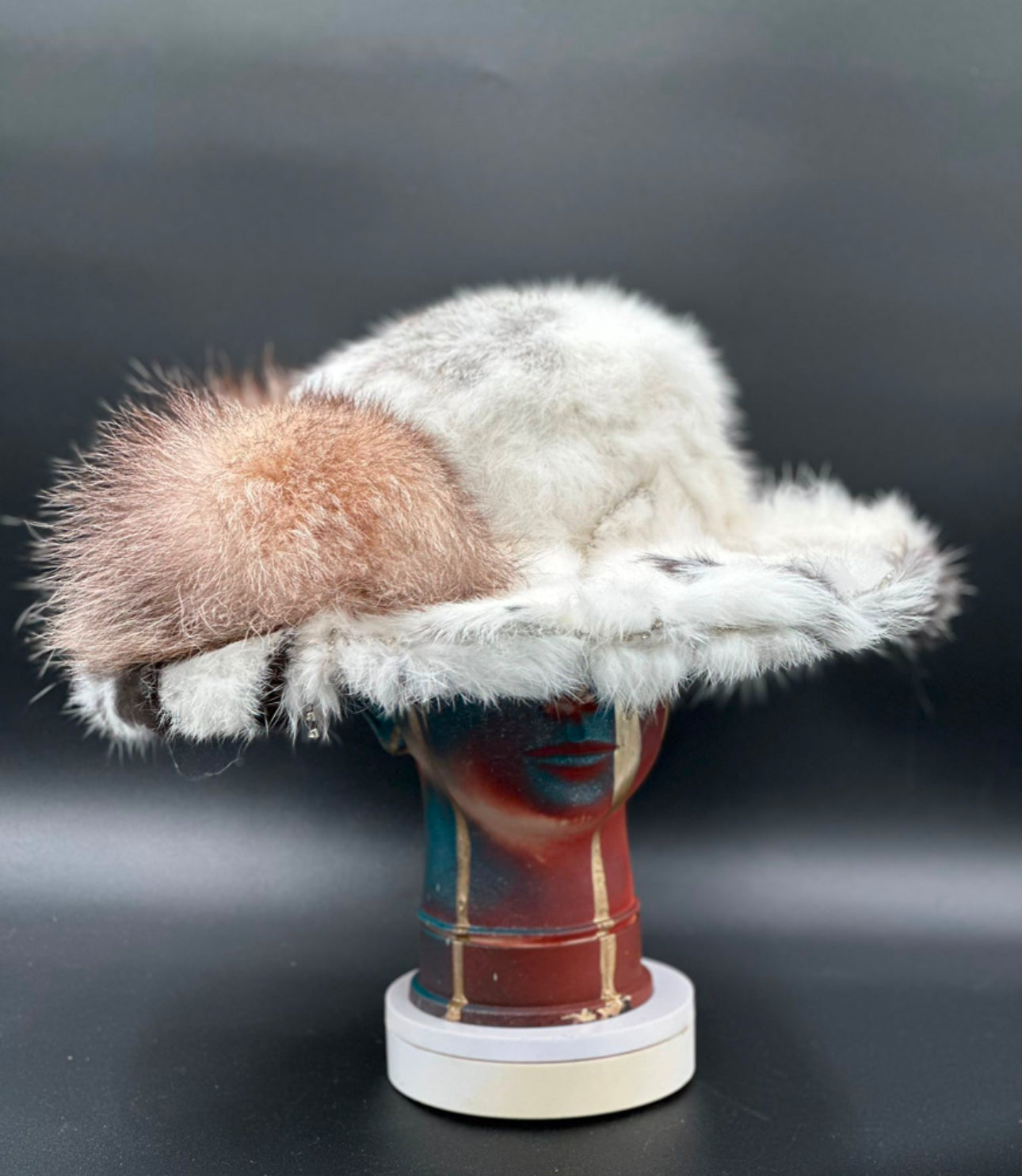 Cordobés Hat Upholstered in Rabbit Fur