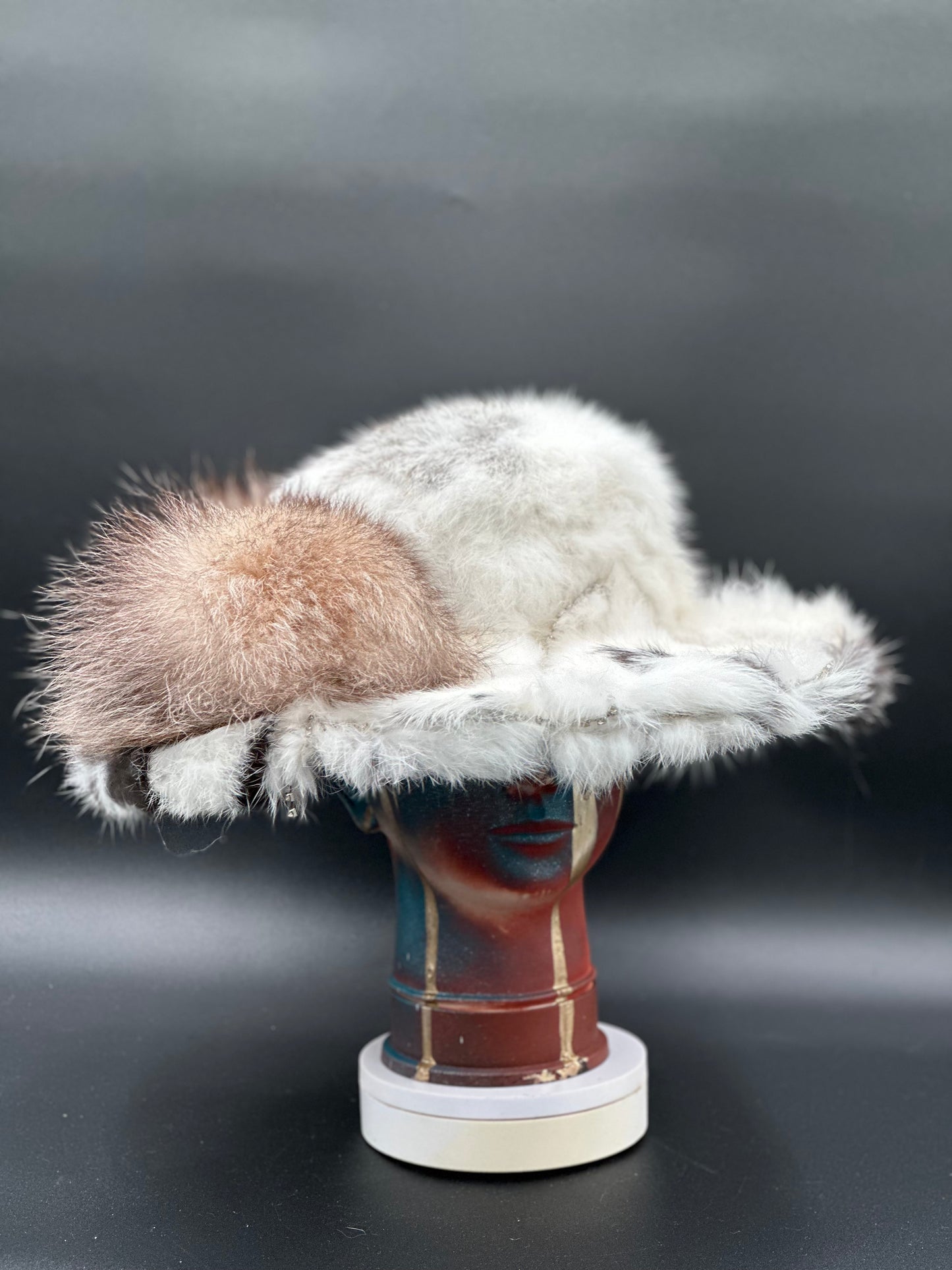 Cordobés Hat Upholstered in Rabbit Fur