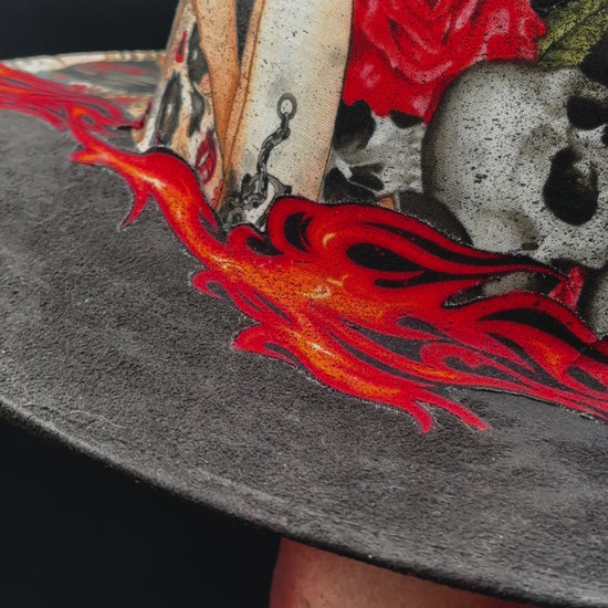 360-degree video of the Mazatlán Black Suede Arrow Hat rotating on a mannequin head, showcasing the hat's full design, black suede texture, and arrow design from all angles.